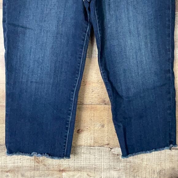 Kut From The Kloth Natalie Crop Jeans Frayed Hem Blue Denim Size 10 - Picture 3 of 10